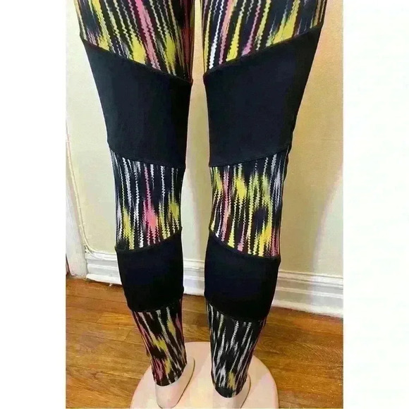 NWOT TRUE RELIGION LEGGING SIZE XL - Picture 2 of 6